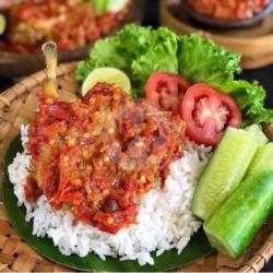 Nasi Ayam Penyet Sambal Merah