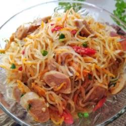 Bihun Tumis Sosis   Air Mineral