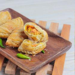 Karipap Ayam Large