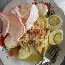 Lontong Opor Ayam   Telor 1 (bulat)