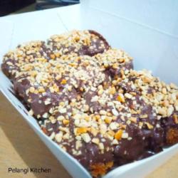 Pisang Crispy Coklat   Kacang