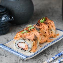 Spicy Salmon Mentai Sushi Roll.