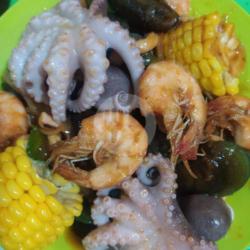 Paket Mix Seafood Mantul     Isi : Gurita   Udang   Cumi   Kerang Ijo