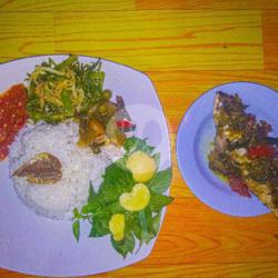 Nasi Urap Gembung Rebus Cabe Ijo