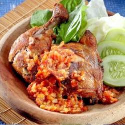 Ayam Goreng Geprek Sambel Bawang   Nasi   Lalap