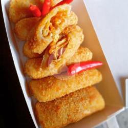 Risoles Ayam Suwir Pedas