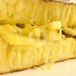 Martabak Bangka Keju Pisang