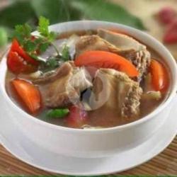 Paket Sop Iga   Nasi   Tempe   Tahu   Sambel