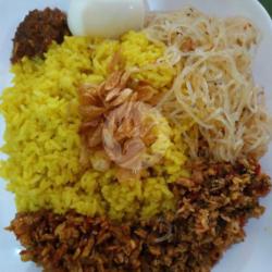 Nasi Kuning Ikan Suir