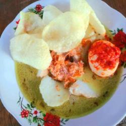Lontong Opor Telur