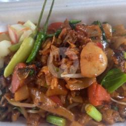 Kwetiaw Goreng Pedas Free Es The