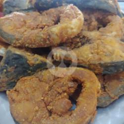 Patin Goreng Tepung Kremes Lalapan Tanpa Nasi