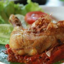 Ayam Goreng   Lalapan Dan Sambal