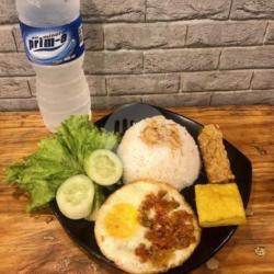 Nasi Telor Geprek Tahu Tempe Air Mineral