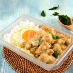 Salted Egg Chicken Box