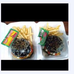 Paket Burger Black Ayam Crispy   Kentang