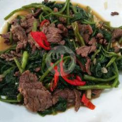 Sapi Masak Kangkung