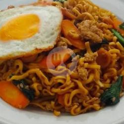 Bakmi Goreng Ayam Spesial