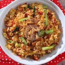 Nasi Goreng Tongkol Bumbu Liwet   Es Teh Manis