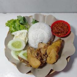 Nasi Uduk Dada Goreng