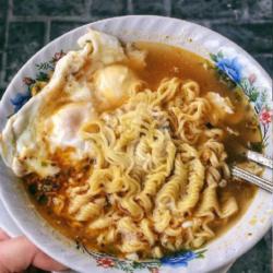 Indomie Kare Ayam 1 Porsi    Free Air Club 600 Ml