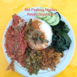 Nasi Ikan Gembung Balado