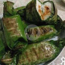 Lemper Bakar Isi Abon