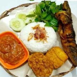 Sego Sambel Pecel Lele