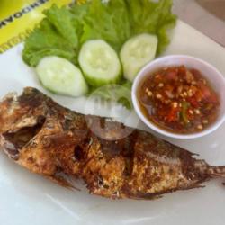 Nasi Ikan Gembung Goreng