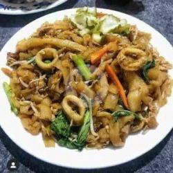 Mie Tiaw Cumi Cumi