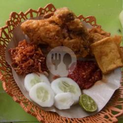 Ayam Geprek   Tahu Tempe Abon Ubi