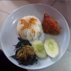 Nasi Ayam Balado