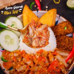 Nasi Baby Cumi Sambal Geprek