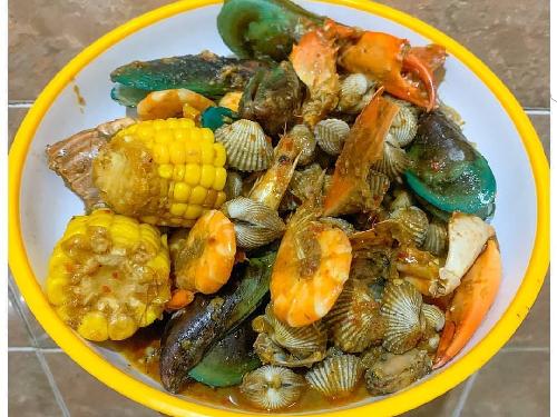 Warung Seafood Londo, Pabean Cantian