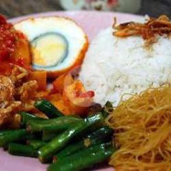 2x Nasi Rames Telor Balado ,mie Goreng,sayur,