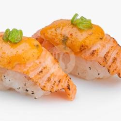 Aburi Salmon Spicy Nigiri