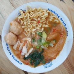 Seblak Mie Telur Ayam Bakso