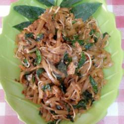 Kwetiaw Goreng Daun Katuk /kincipan