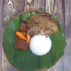 Nasi Gudeg Krecek Dada