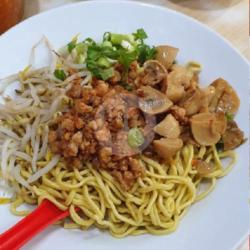 Mie Cincang Rica Jamur (1/2 Porsi)