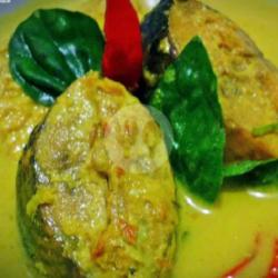 Nasi Ikan Tongkol Gulai Kuning