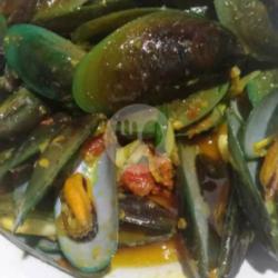 Kerang Ijo Bumbu Kuning