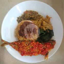 Nasi Ikan Goreng / Balado