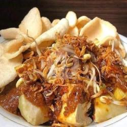 Tahu Lontong