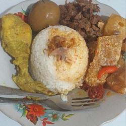 Nasi Gudeg Krecek   Ayam   Telor