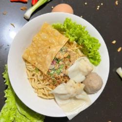 Mie Pangsit Bakwan (bakwan Ori)