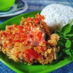 Ayam Geprek Komplit (nasi Sop Es Teh)