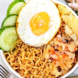 Indomie Telur Ayam Geprek