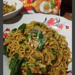 Indomie Goreng Tumis Pedas