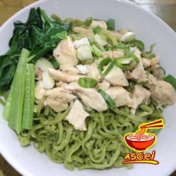 Bakmi Hijau Ayam